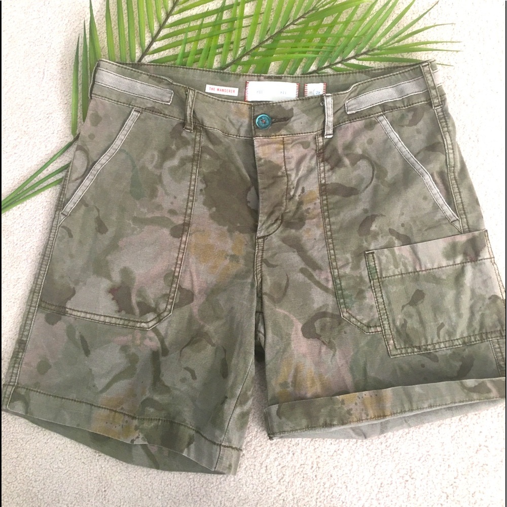 Hei Hei The Wanderer shorts